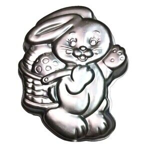 Vintage Wilton 1991 Special Delivery Bunny Easter Aluminum Cake Pan Baking Mold